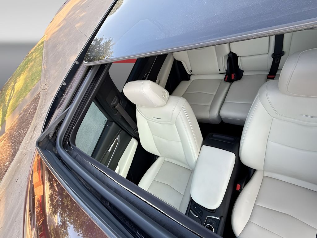 Used 2022 Red Cadillac Sport image 22