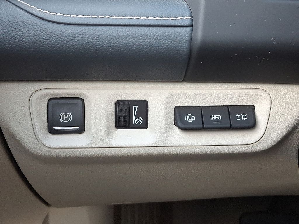 Thumbnail: 2021 GMC Acadia - 25