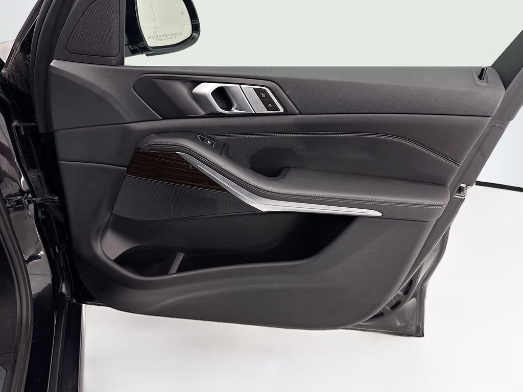 Thumbnail: 2019 BMW X5 - 24