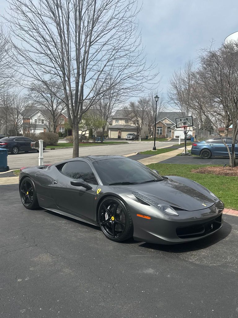 Silver 2015 Ferrari 458 Italia Coupe RWD Coupe Rear-Wheel Drive 7-Speed Dual Clutch