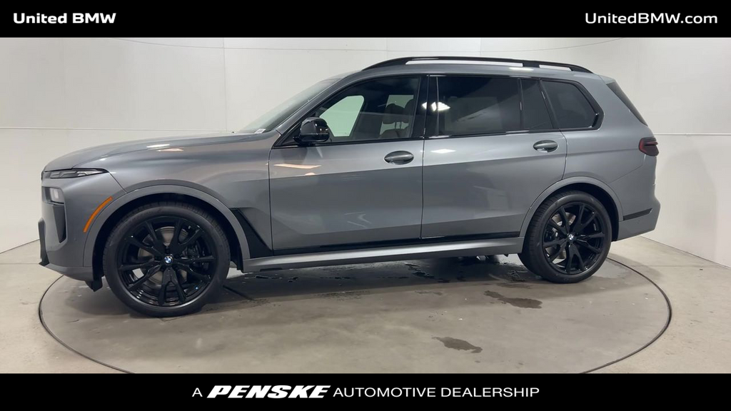 2025 BMW X7 M60i 4