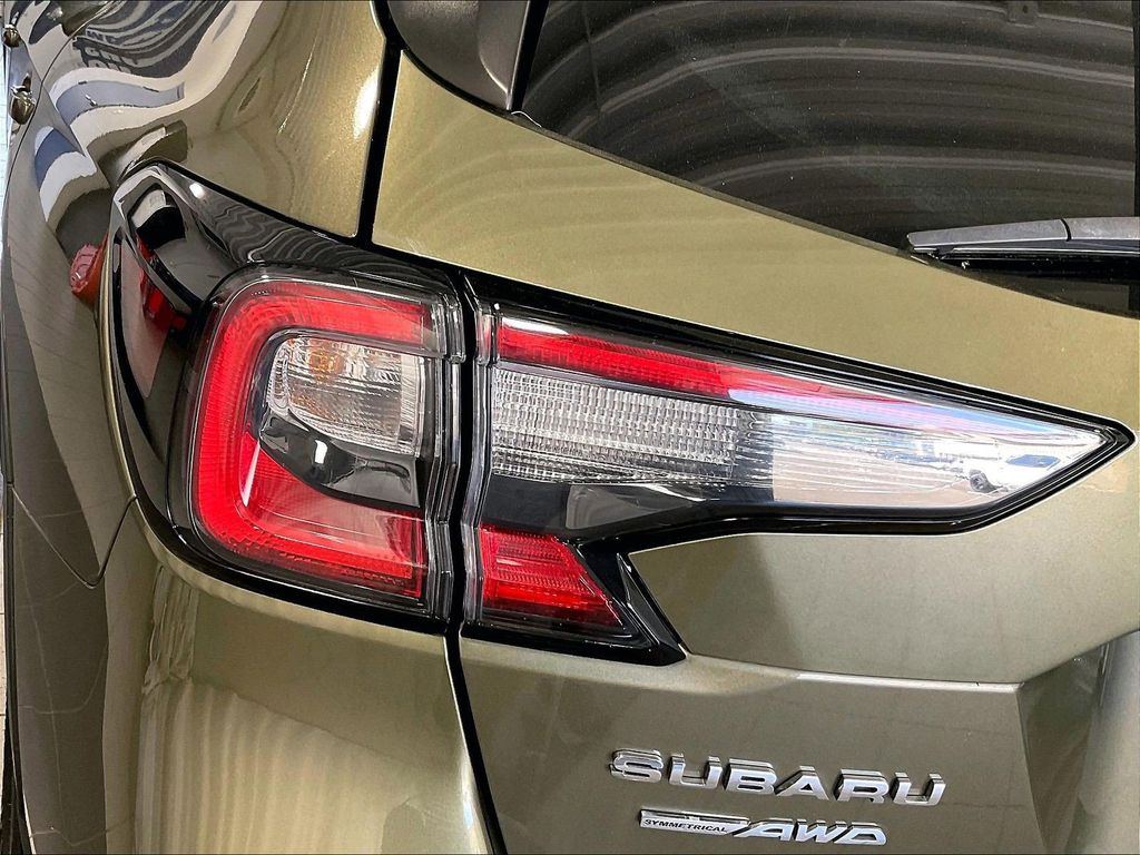 2020 Subaru Outback — photo 33