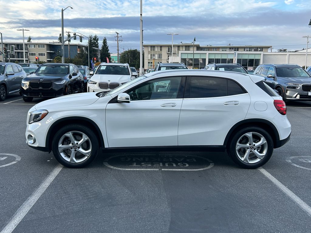 Thumbnail: 2020 Mercedes-Benz GLA - 2