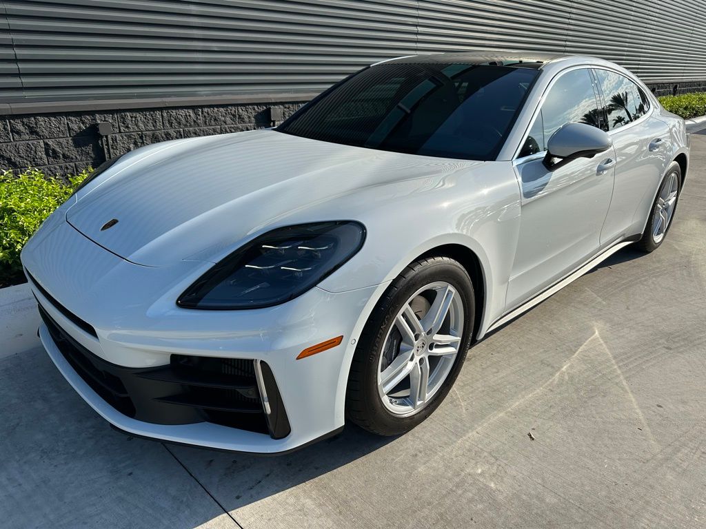 2024 Porsche Panamera  6