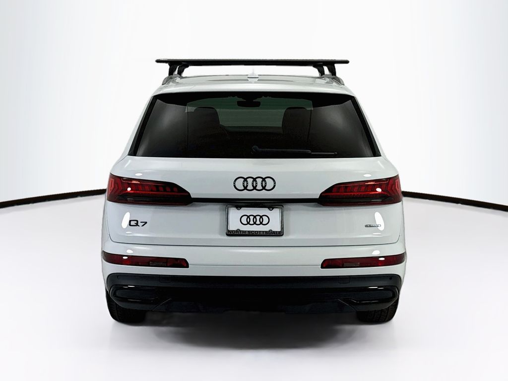Thumbnail: 2023 Audi Q7 - 6