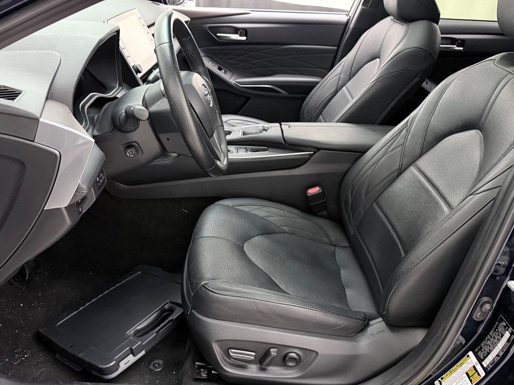 Thumbnail: 2021 Toyota Avalon - 29