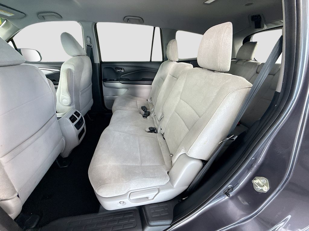 Thumbnail: 2020 Honda Pilot - 21