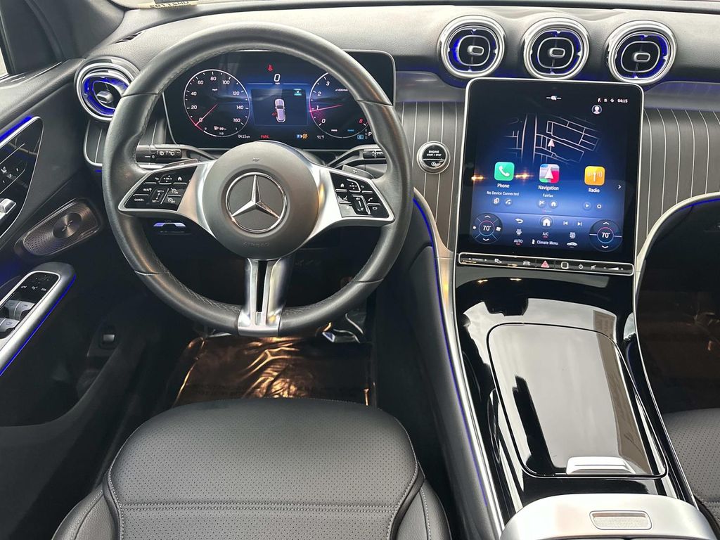 Thumbnail: 2025 Mercedes-Benz GLC - 18