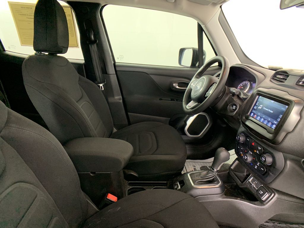 2021 Jeep Renegade Latitude 25