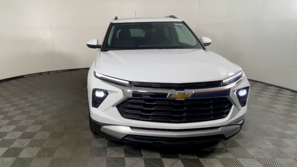 2025 Chevrolet TrailBlazer LT 3