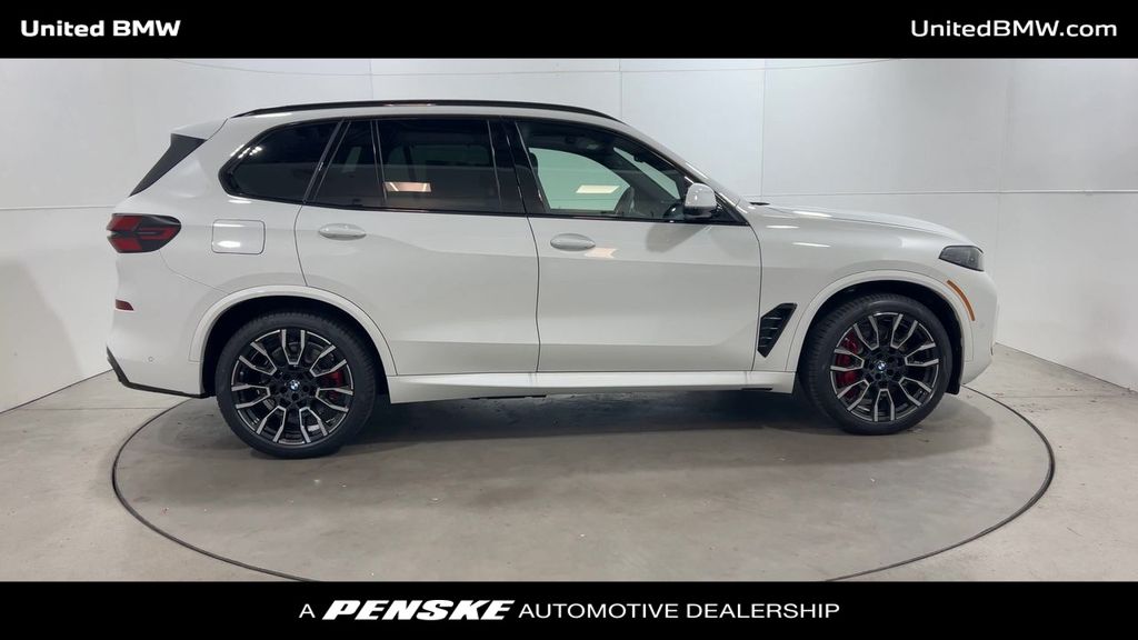 2025 BMW X5 xDrive50e 9