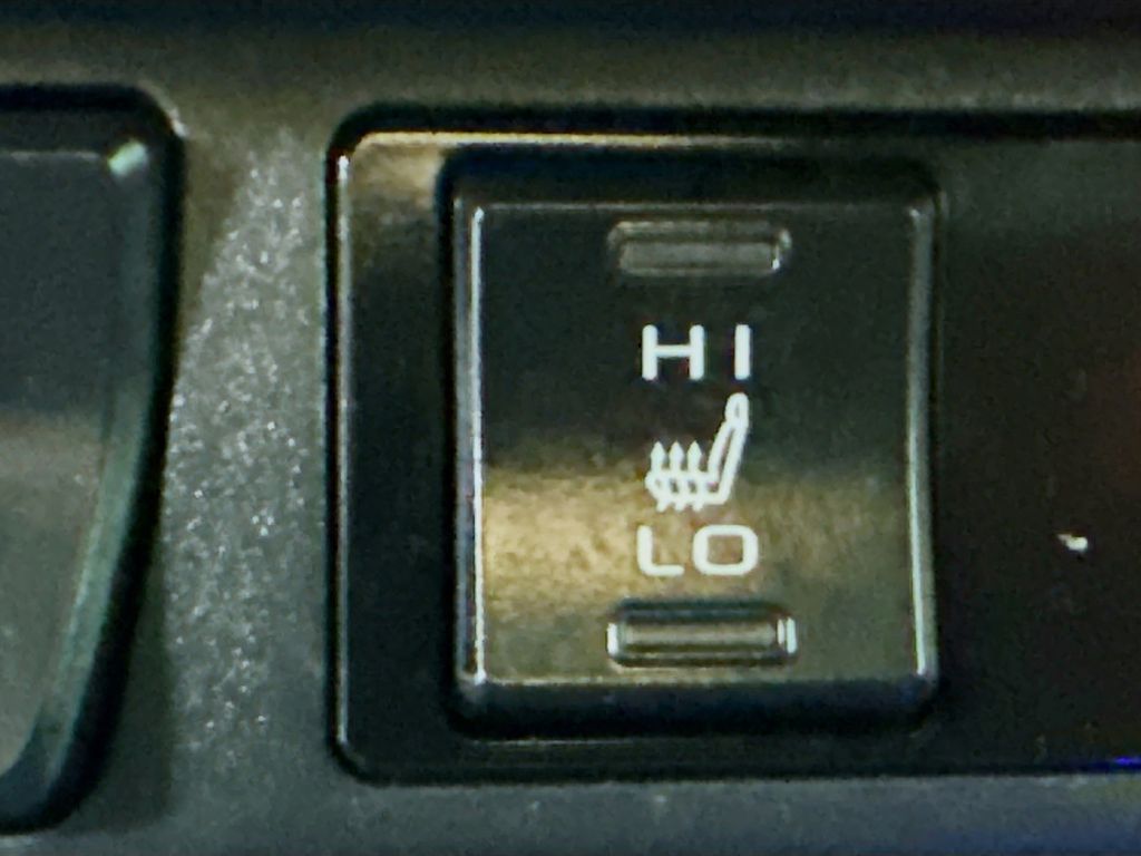 Used Car 2020 Toyota Rav4 Hybrid  Xle For Sale Under $30,000 In Austin, Texas