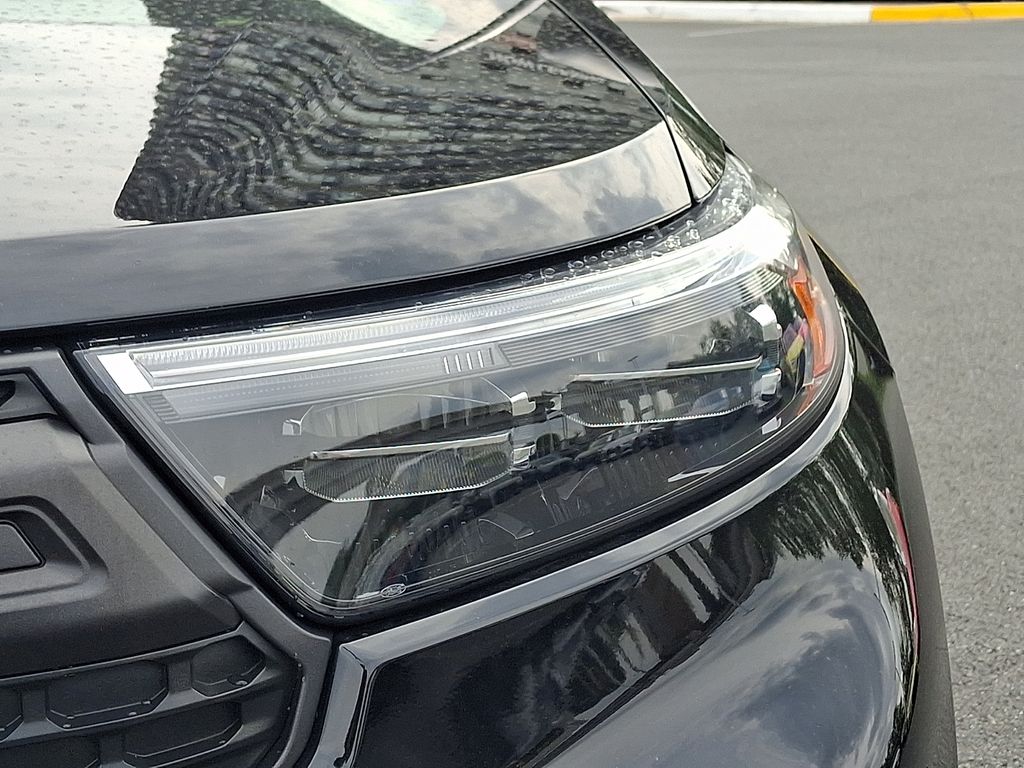 Thumbnail: 2021 Ford Explorer - 9