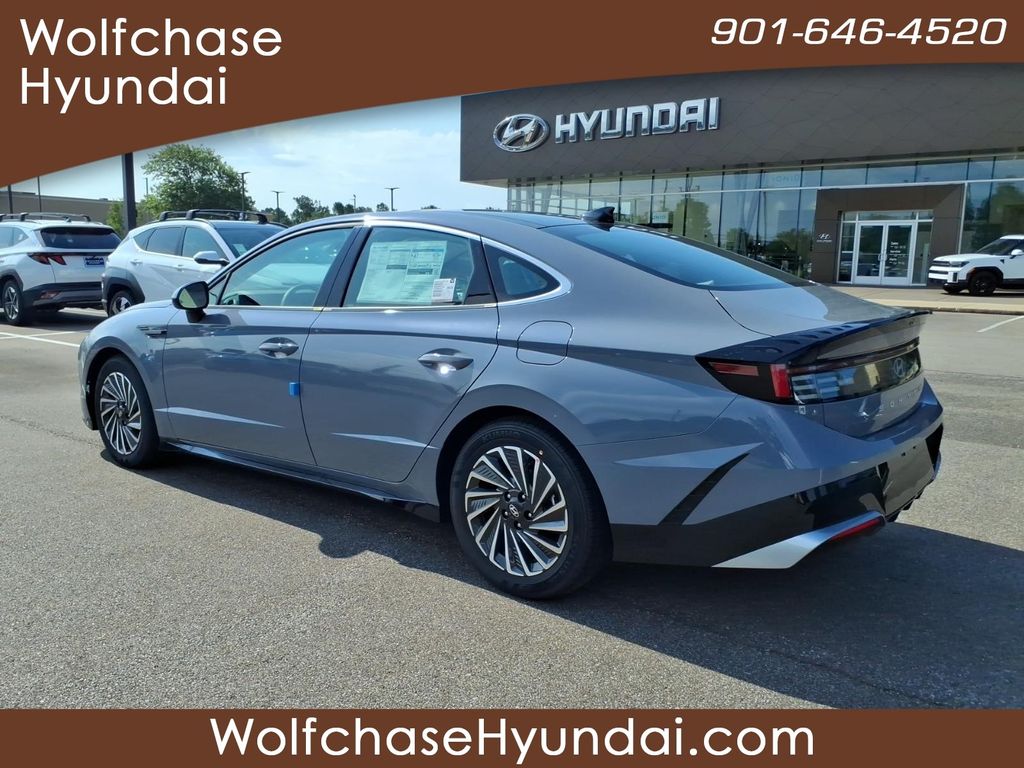 New 2026 Hyundai Sonata Hybrid Sedan