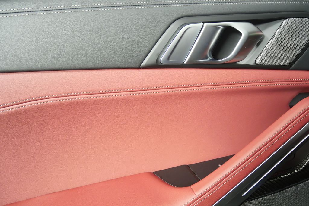 Thumbnail: 2026 BMW X6 - 13