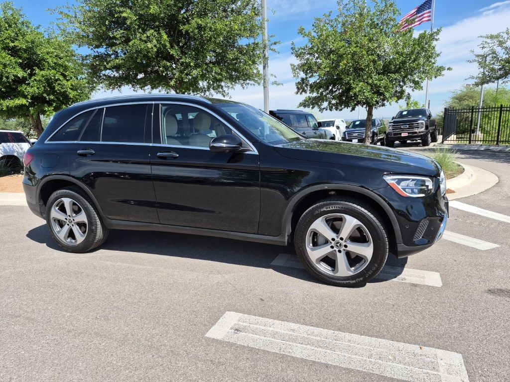 Used Car 2022 Mercedes-benz Glc  Glc 300 For Sale Under $35,000 In Austin, Texas