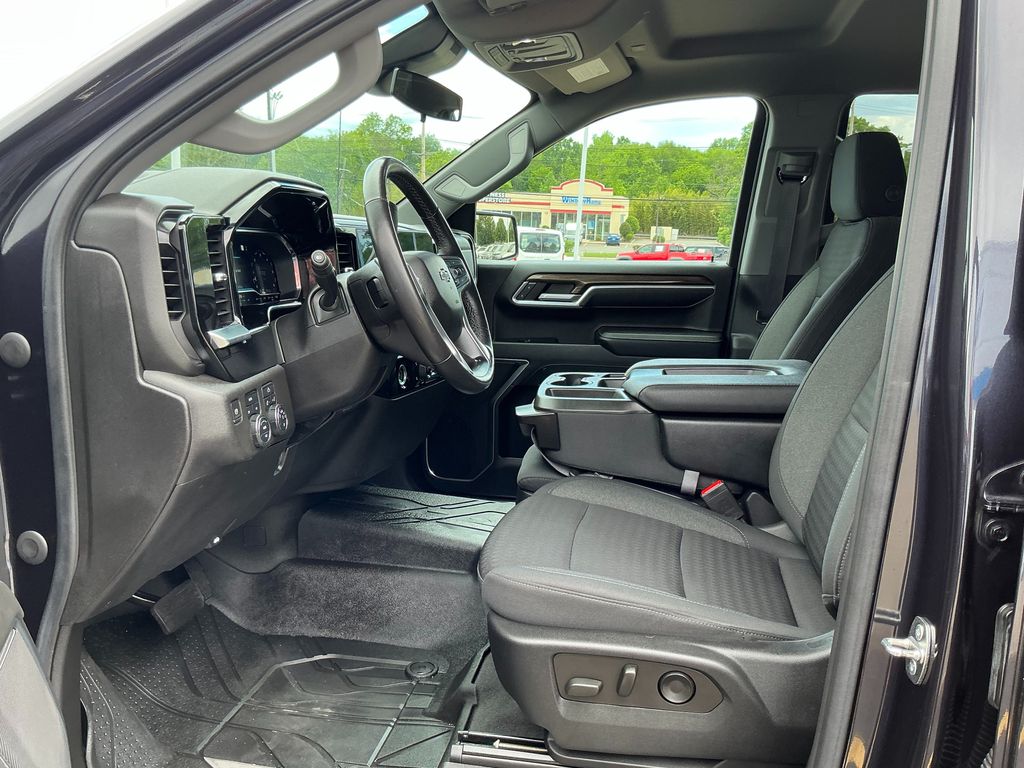 used 2022 Chevrolet Silverado 1500 car, priced at $46,794