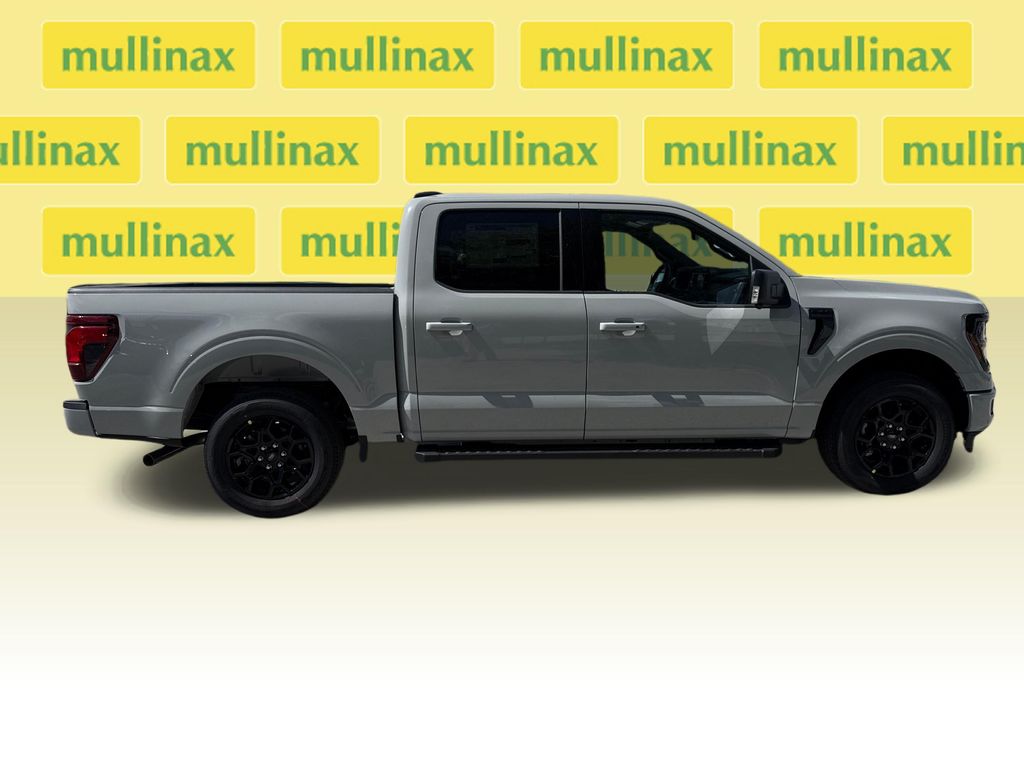New 2026 White Ford XLT image 16