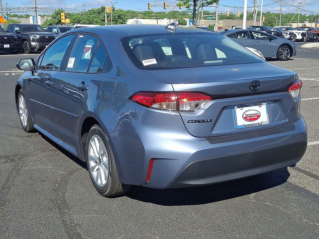 Thumbnail: 2025 Toyota Corolla - 3