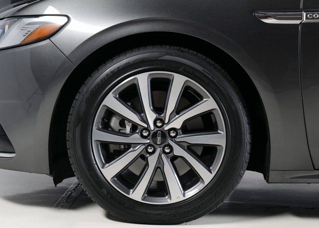 2018 Lincoln Continental Premiere photo 31