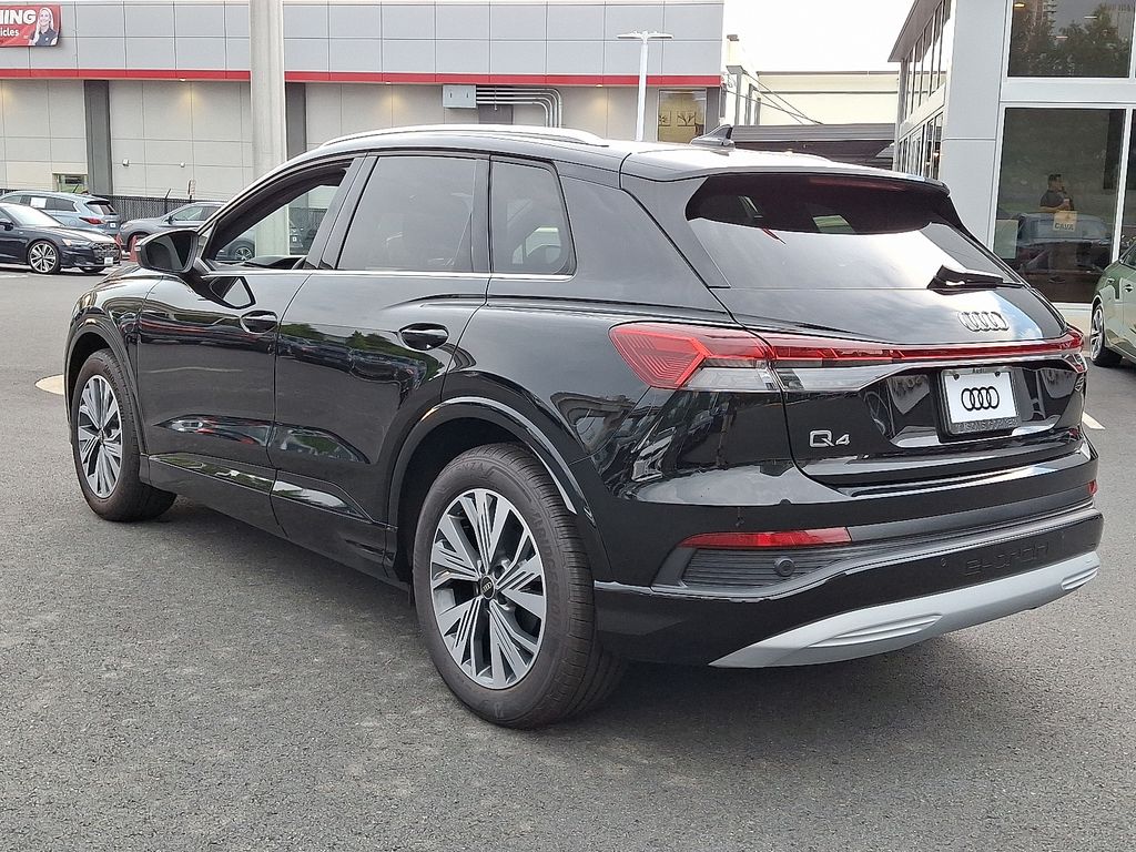 Thumbnail: 2025 Audi Q4 e-tron - 4