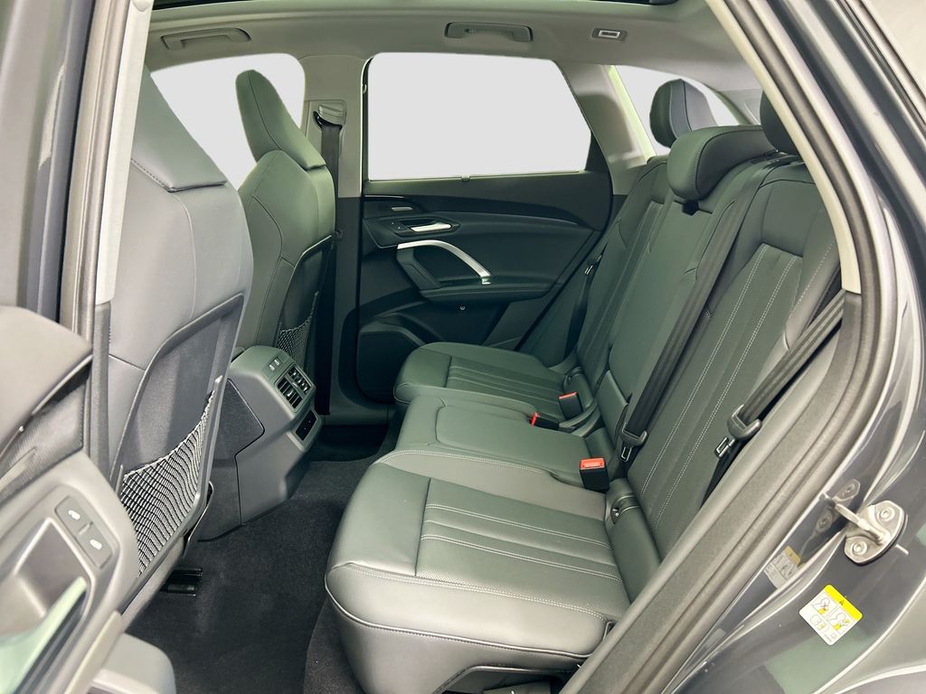 Thumbnail: 2025 Audi Q5 - 20