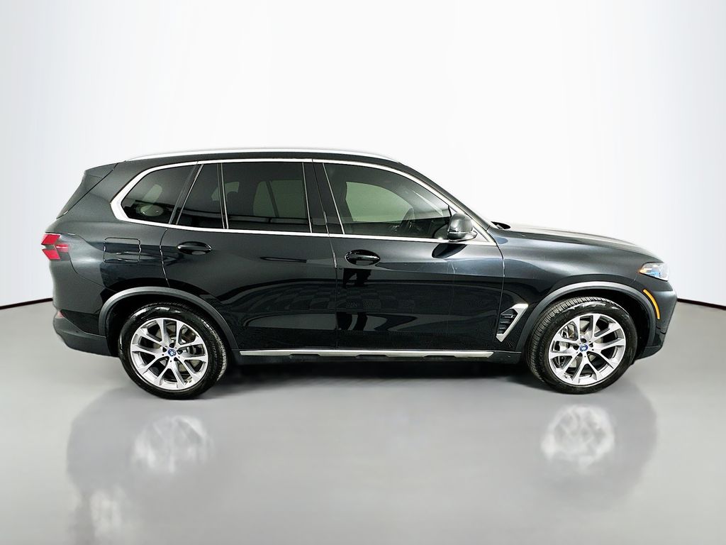 Thumbnail: 2024 BMW X5 - 4