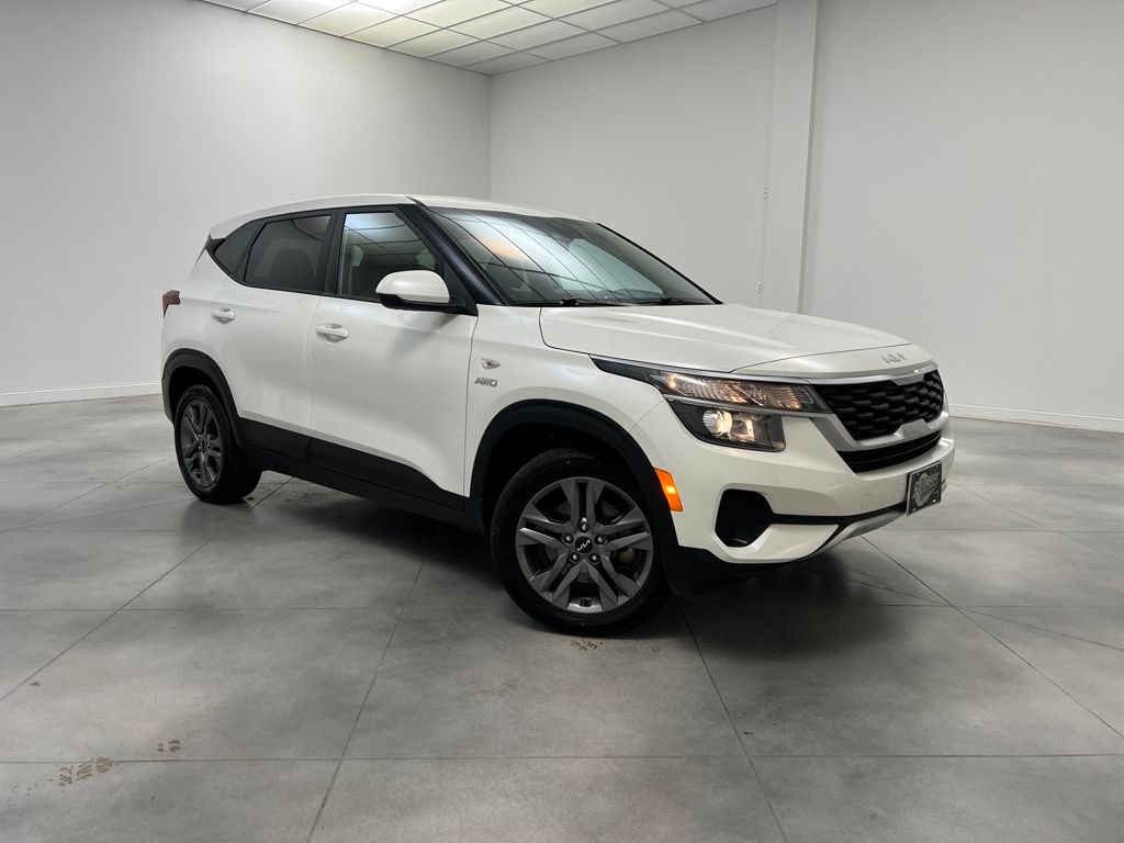 2023 Kia Seltos LX AWD
