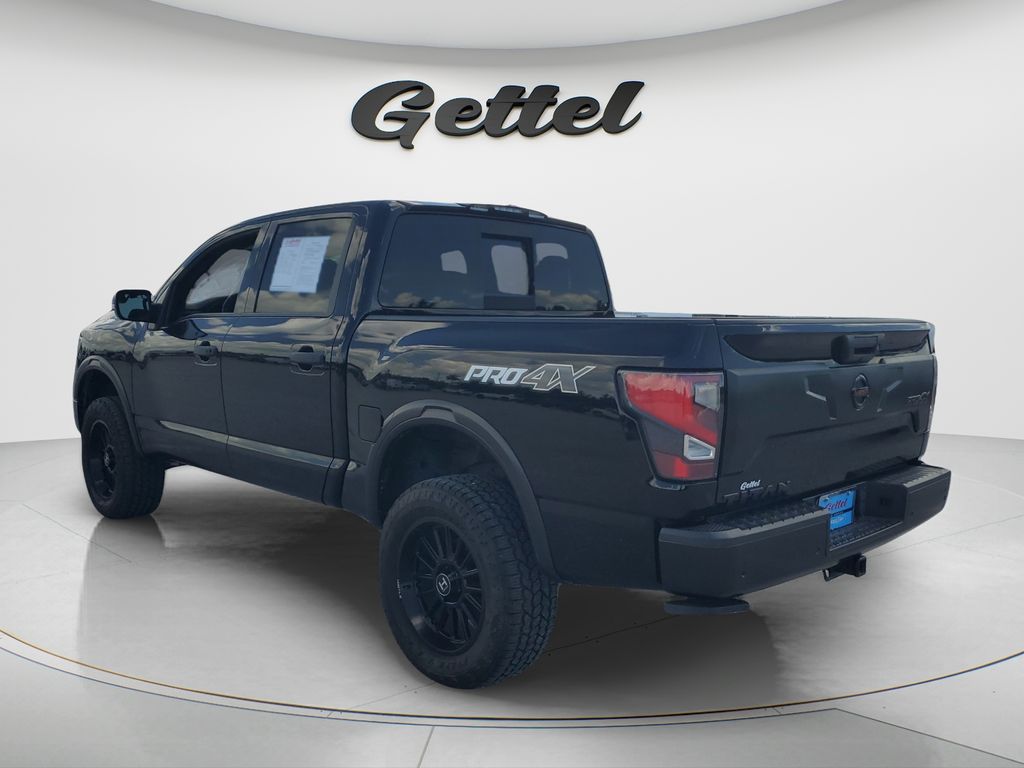 Used 2021 Black Nissan PRO-4X image 7