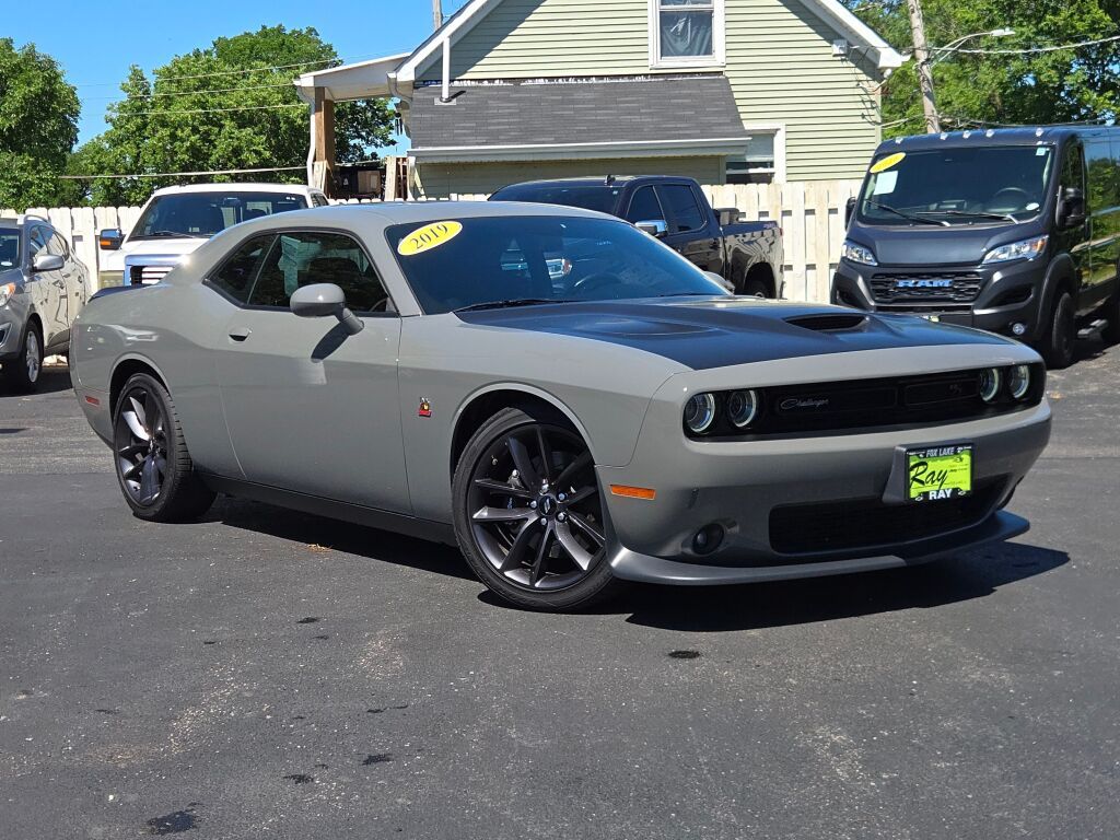 Gray Clearcoat 2019 Dodge Challenger Coupe Rear-Wheel Drive 8-Speed Automatic