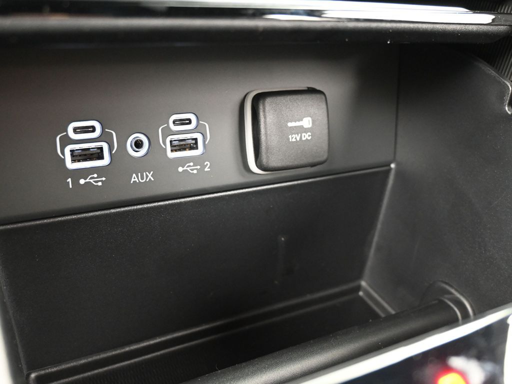 New 2026 Baltic Gray Metallic Clearcoat Jeep Limited image 25