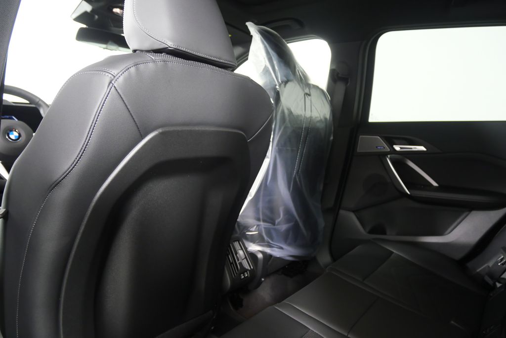 Thumbnail: 2026 BMW X1 - 16