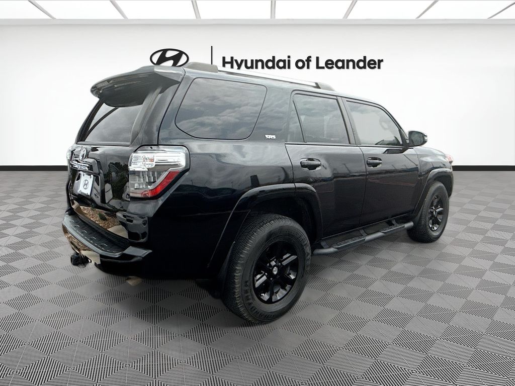 2022 Toyota 4Runner SR5 5