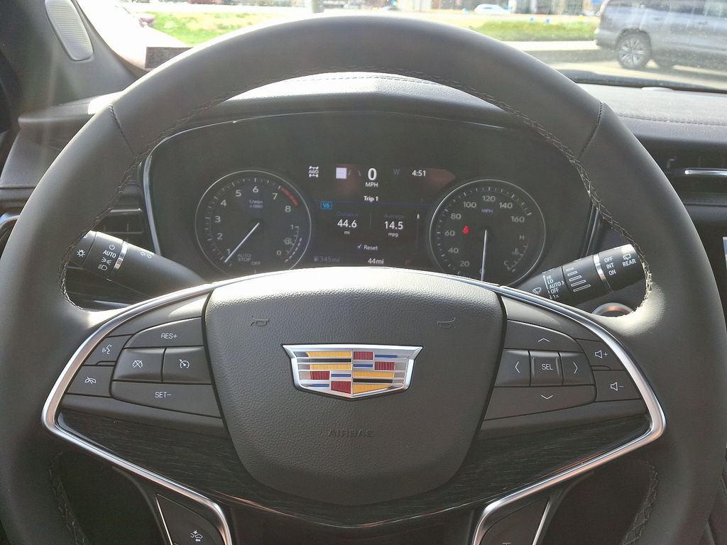 2025 Cadillac XT5 Premium Luxury 9