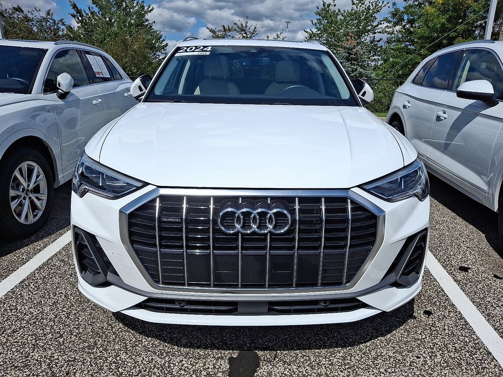 Thumbnail: 2024 Audi Q3 - 2
