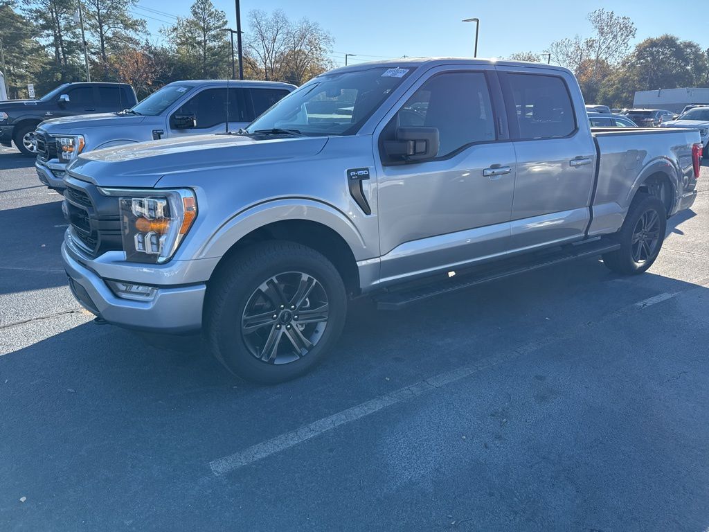 2022 Ford F-150 XLT photo 2