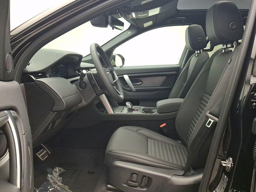 Thumbnail: 2026 Land Rover Discovery Sport - 10
