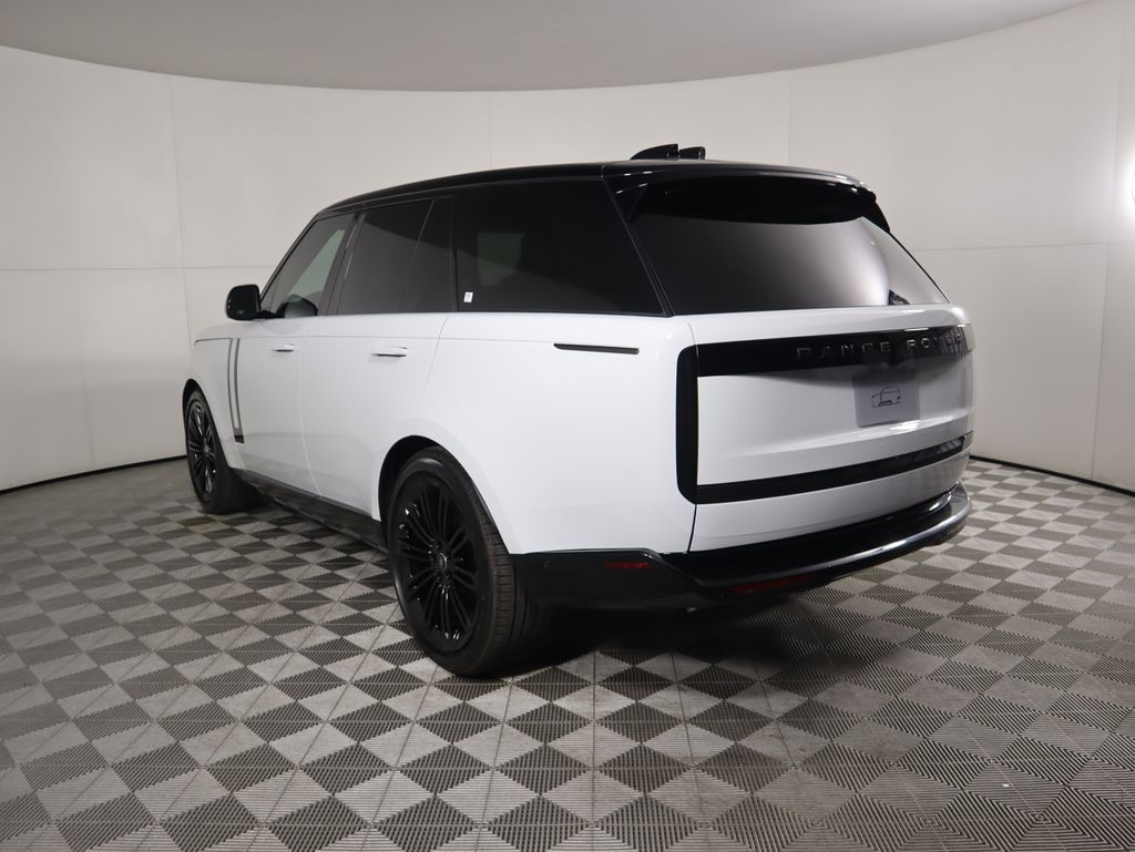 Thumbnail: 2025 Land Rover Range Rover - 7