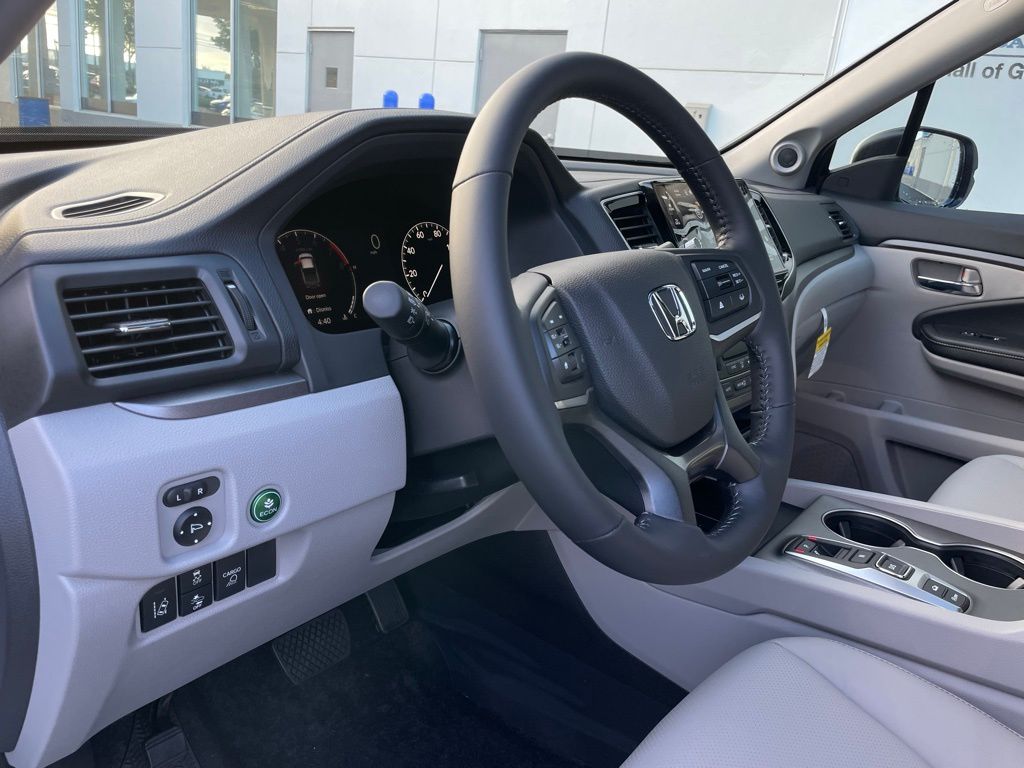 Thumbnail: 2025 Honda Ridgeline - 28