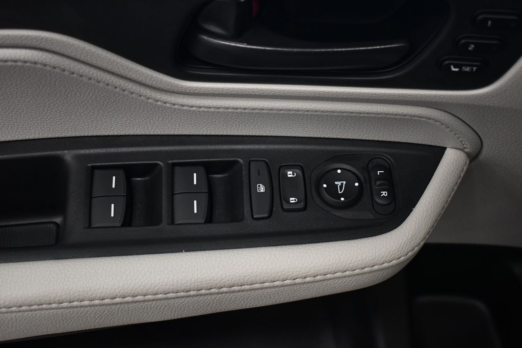 Thumbnail: 2026 Honda Odyssey - 9