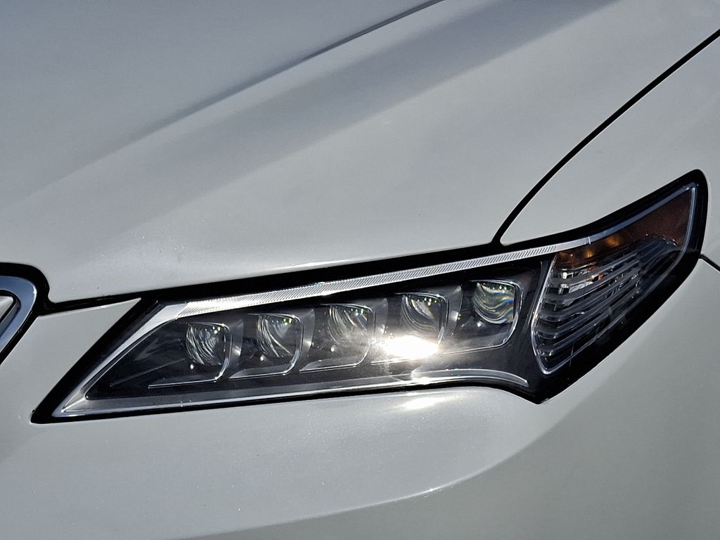 2017 Acura TLX Base 9