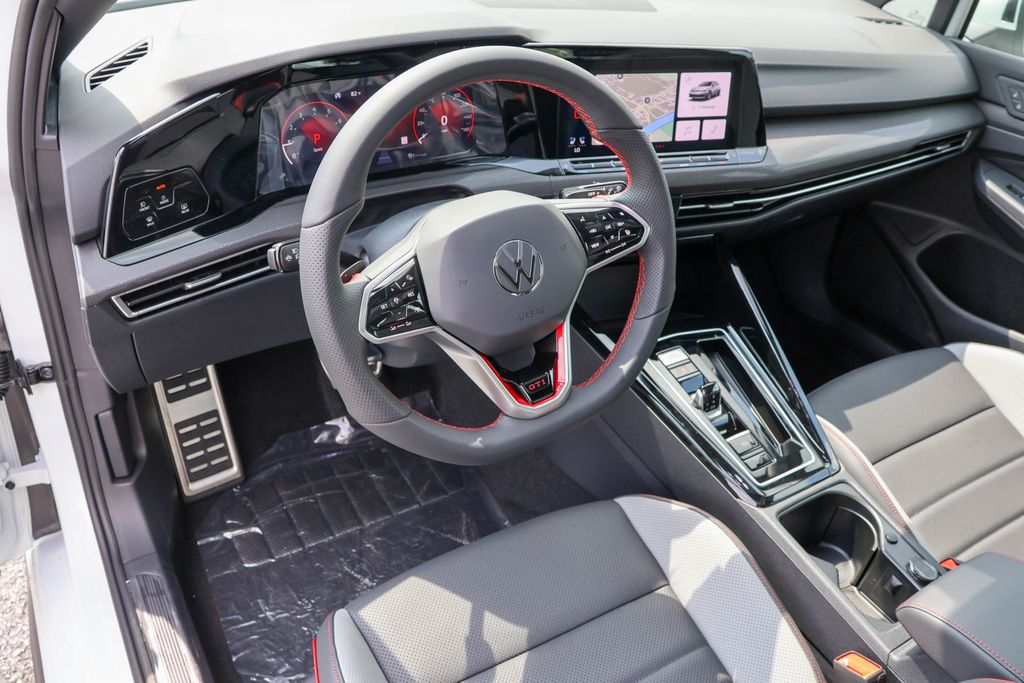 2024 Volkswagen Golf GTI 2.0T SE 3