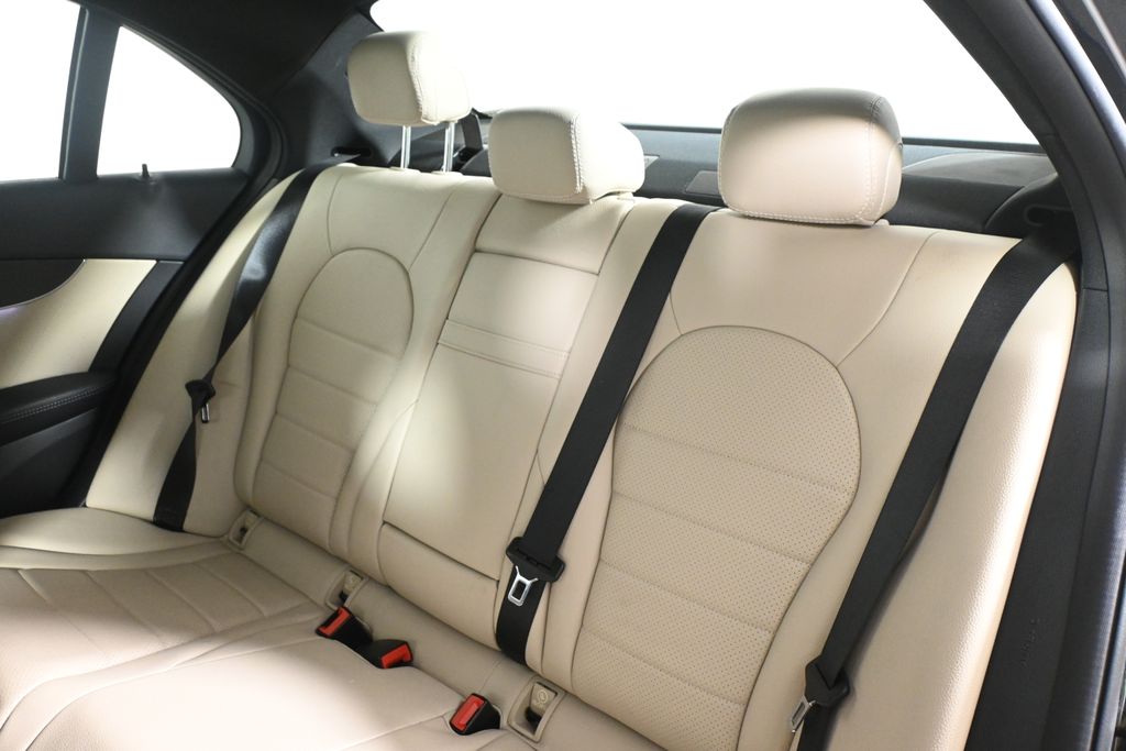 Thumbnail: 2020 Mercedes-Benz C-Class - 4