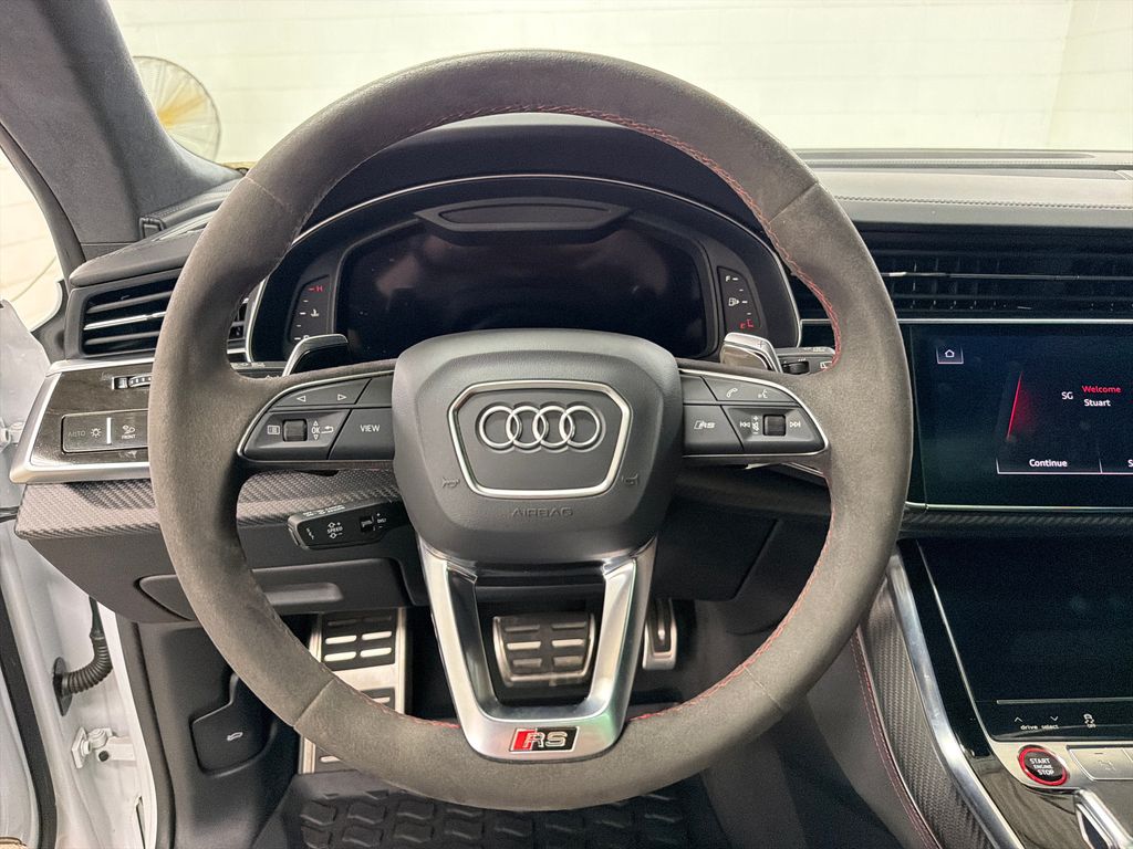 Used 2023  Audi 4.0T image 18