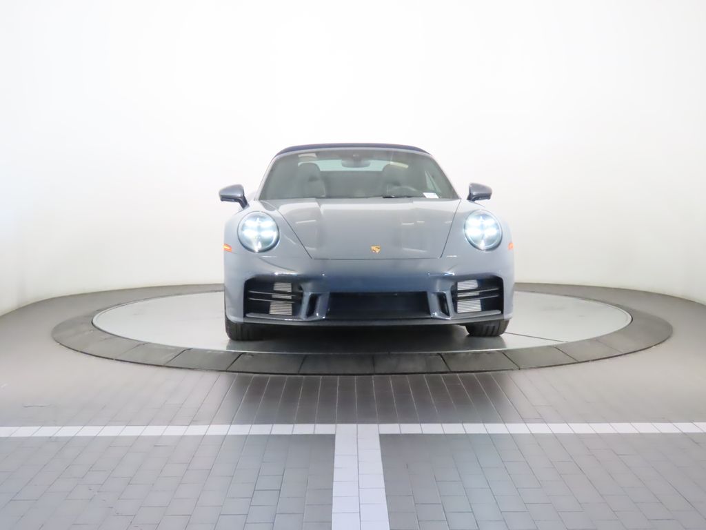 Thumbnail: 2025 Porsche 911 - 10