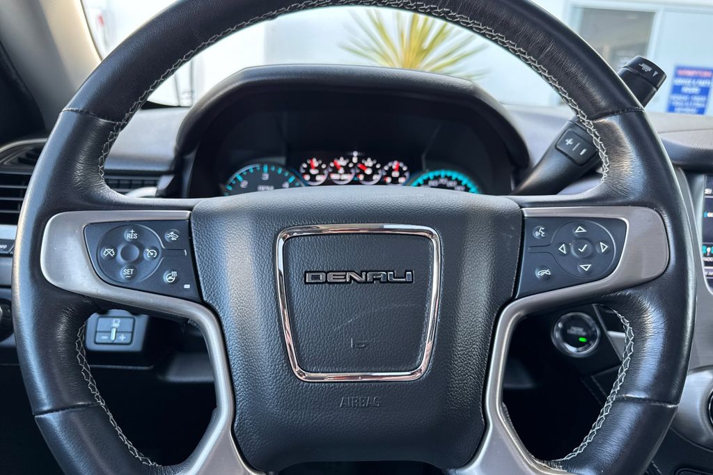 used 2019 GMC Yukon car, priced at $39,955