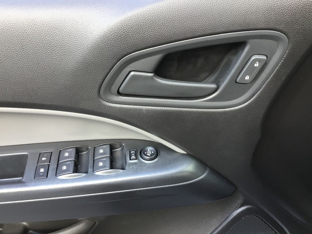 Thumbnail: 2018 Chevrolet Colorado - 15
