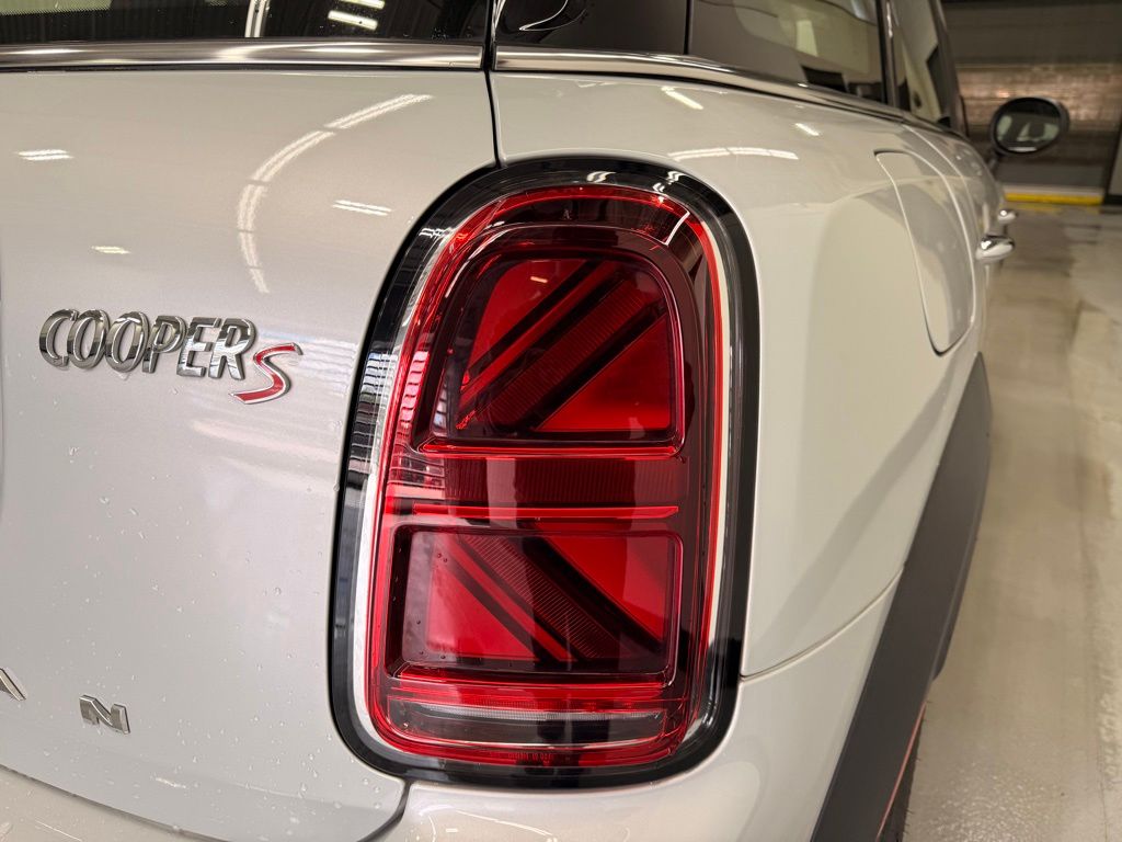 Thumbnail: 2022 MINI Cooper Countryman - 5