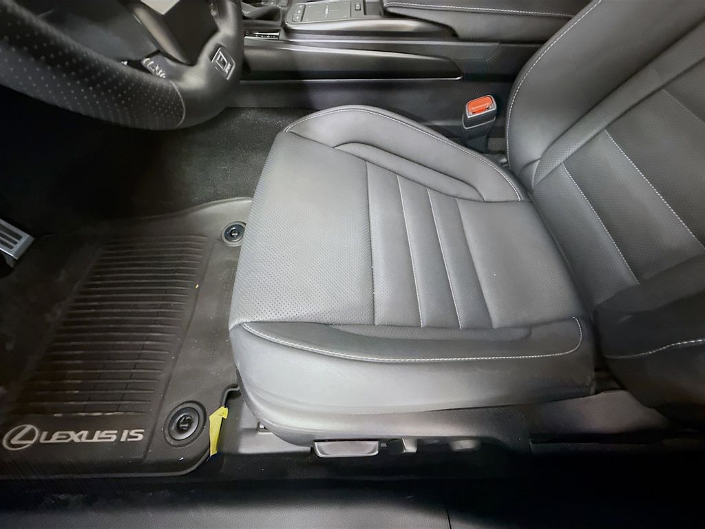 Thumbnail: 2023 Lexus IS - 19