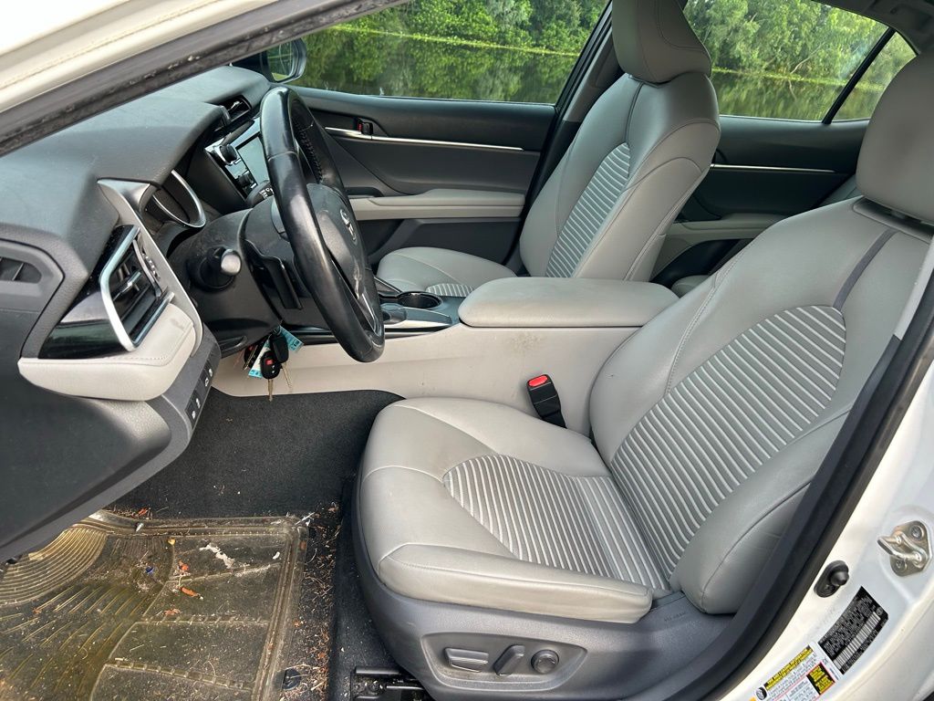 Thumbnail: 2018 Toyota Camry - 13